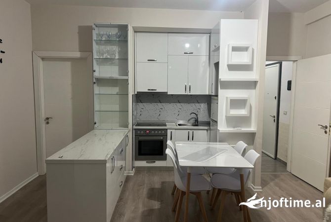Shtepi me qera 3+1 ne Tirane - 600 Euro