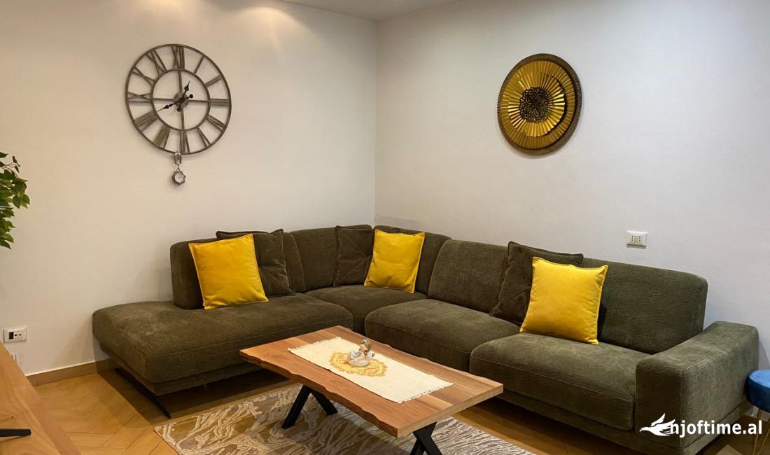 Shtepi me qera Apartament ne Tirane, 2+1, Mobilimi E mobiluar, Pagesa 850  Euro.