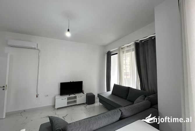 Shtepi me qera 2+1 ne Tirane - 50,000 Leke