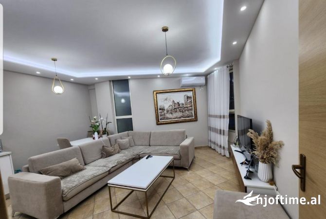Shtepi ne shitje 1+1 ne Tirane - 93,000 Euro
