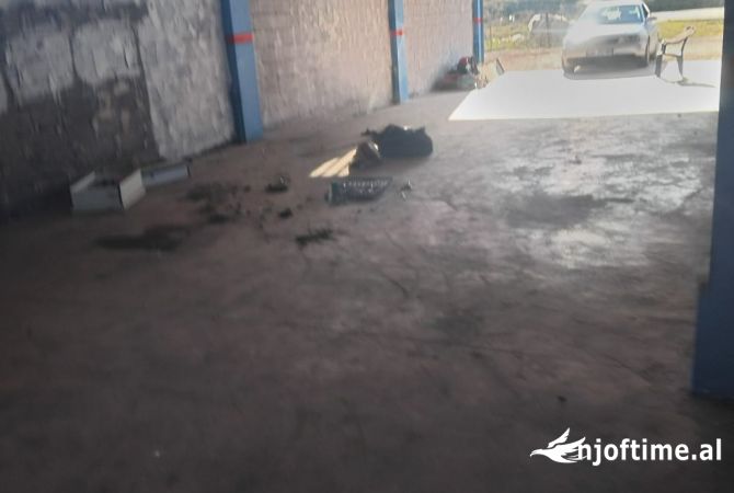 Ambient biznesi me qera 4+1 ne Tirane - 1,200 Euro