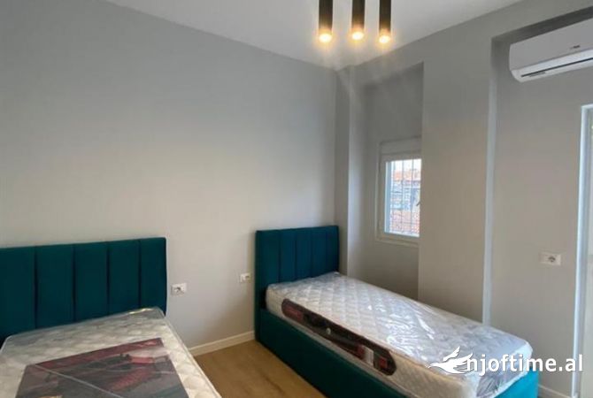Shtepi me qera 2+1 ne Tirane - 640 Euro