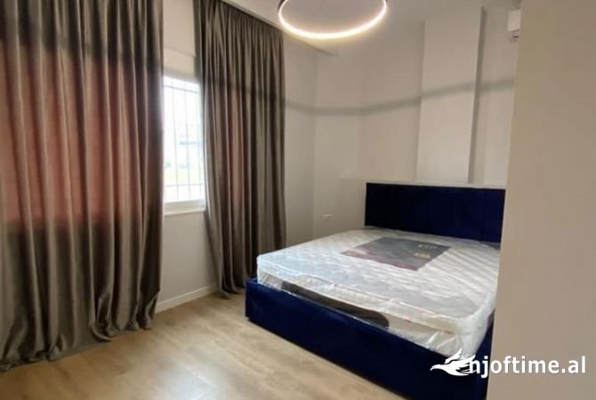 Shtepi me qera 2+1 ne Tirane - 640 Euro