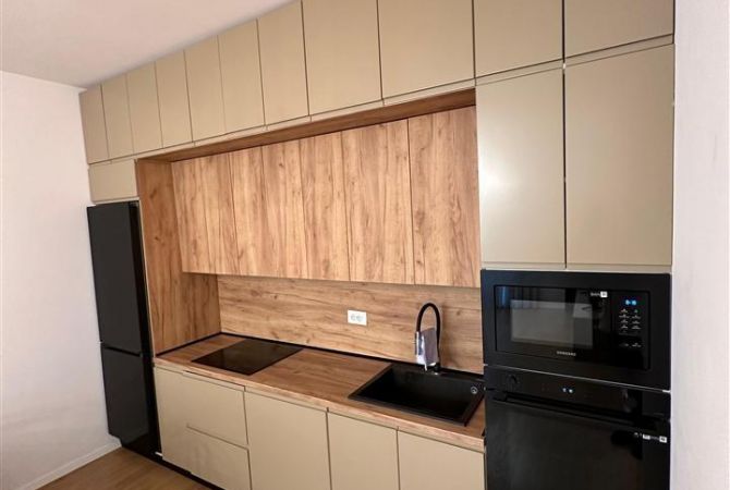Shtepi ne shitje Apartament ne Tirane, 2+1, Mobilimi E mobiluar, Pagesa 185,000  Euro.