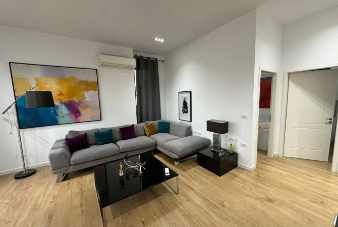 Shtepi me qera 2+1 ne Tirane - 800 Euro