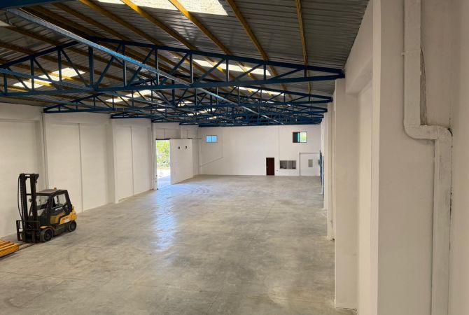 Ambient biznesi me qera 4+1 ne Tirane - 2,625 Euro