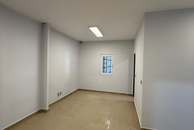 Ambient biznesi me qera 4+1 ne Tirane - 2,625 Euro