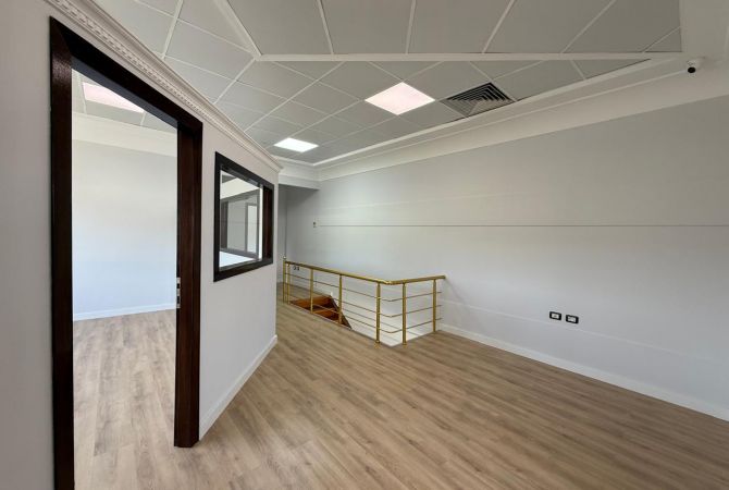 Ambient biznesi me qera 4+1 ne Tirane - 2,625 Euro