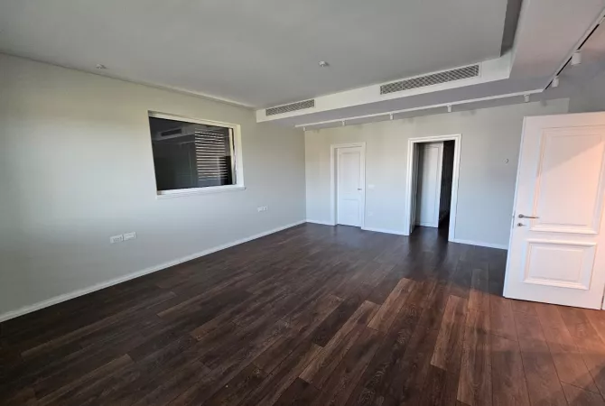 Luxury villas for rent in Tirana 4+1, In Part