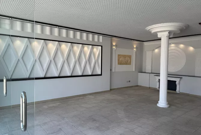 Ambient biznesi me qera 4+1 ne Tirane - 2,625 Euro