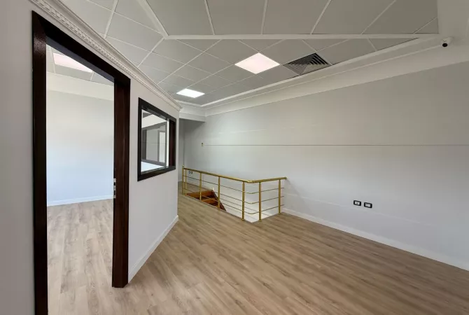 PRUSH KAPANON ME QIRA