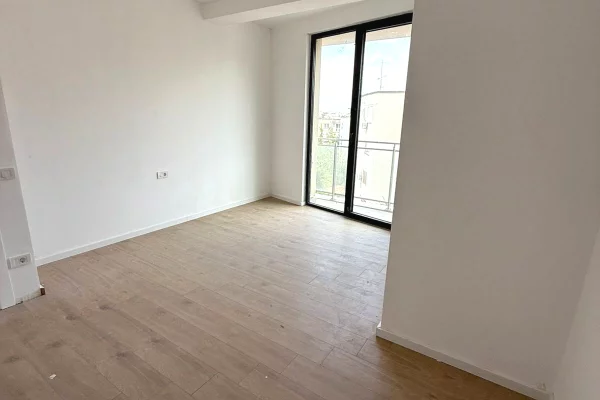Business Property for Rent 3+1 in Tirana - 1,499 Euro