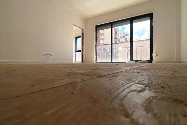 Business Property for Rent 3+1 in Tirana - 75,000 Leke