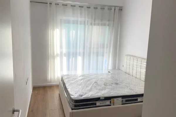 Shtepi me qera 1+1 ne Tirane - 45,000 Leke