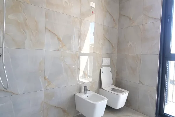 AMBIENT BIZNESI ME QIRA TE LAKE VIEW REZIDENCE , RRUGA KOSOVAREVE 