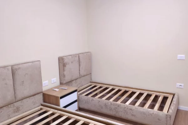 Shtepi me qera 2+1 ne Tirane - 1,300 Euro