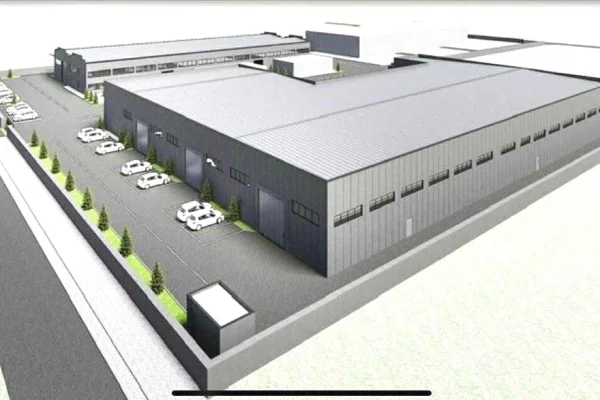 Ambiente Commerciale in Affitto 4+1 a Tirana - 4,300 Euro