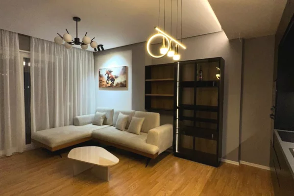 Shtepi me qera Apartament ne Tirane, 2+1, Mobilimi E mobiluar, Pagesa 1,199  Euro.