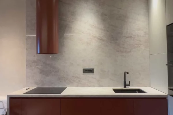 Shtepi me qera Apartament ne Tirane, 1+1, Mobilimi E mobiluar, Pagesa 1,999  Euro.