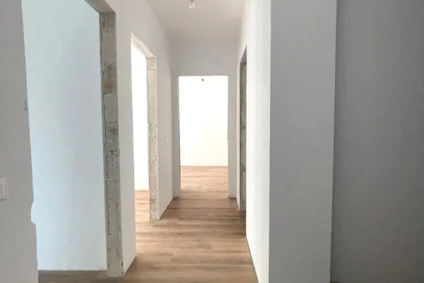 Shtepi ne shitje 3+1 ne Tirane - 13,320,000 Leke