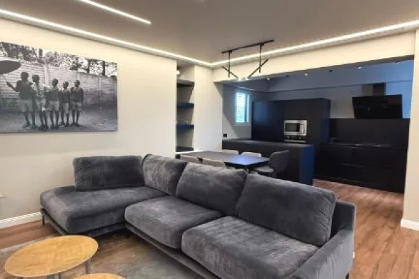 Shtepi ne shitje 3+1 ne Tirane - 500,000 Euro