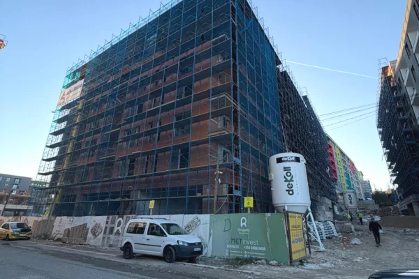 Apartment for sale in Tirana 2+1, Emty