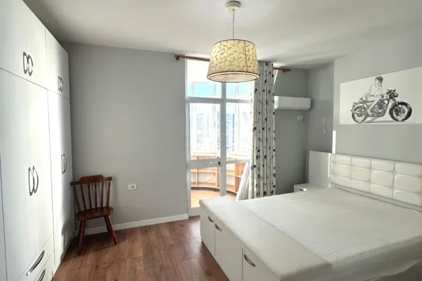 House for Sale 2+1 in Tirana - 100,000 Leke