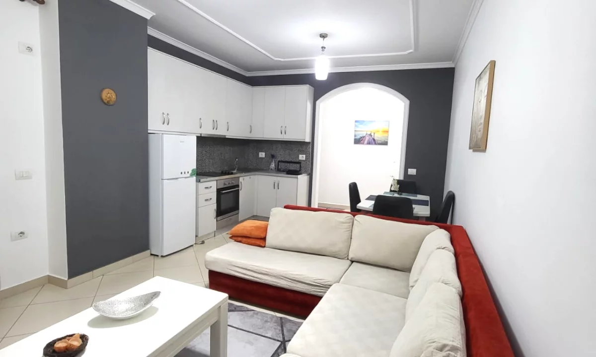 Shtepi me qera Apartament ne Tirane, 2+1, Mobilimi E mobiluar, Pagesa 599  Euro.