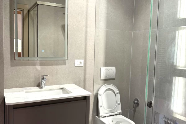 Shtepi ne shitje Apartament ne Tirane, 2+1, Mobilimi E mobiluar, Pagesa 485,000  Euro.