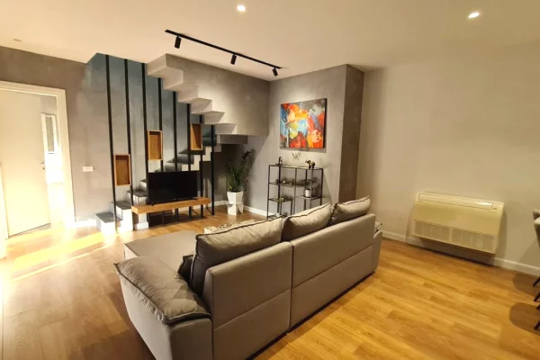 Duplex (2 storey house) for rent in Tirana 2+1, Furnished