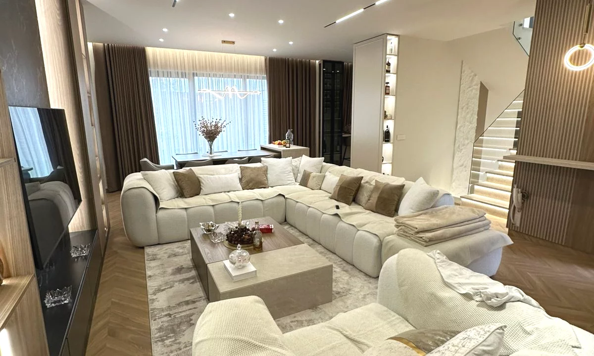 Luxury villas for rent in Tirana 4+1, Furnished