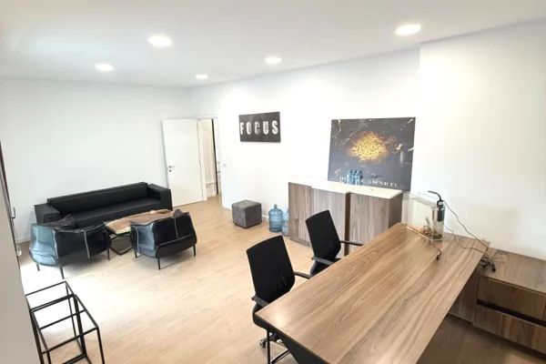 AMBIENT BIZNESI ME QIRA TE KOMPLEKSI DELIJORGJI 