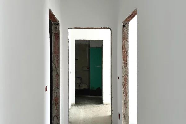 Shtepi ne shitje Apartament ne Tirane, 2+1, Mobilimi Bosh, pa mobiluar, Pagesa 175,000  Euro.