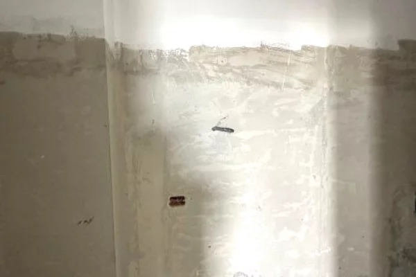 Shtepi ne shitje Apartament ne Tirane, 1+1, Mobilimi Bosh, pa mobiluar, Pagesa 174,999  Euro.