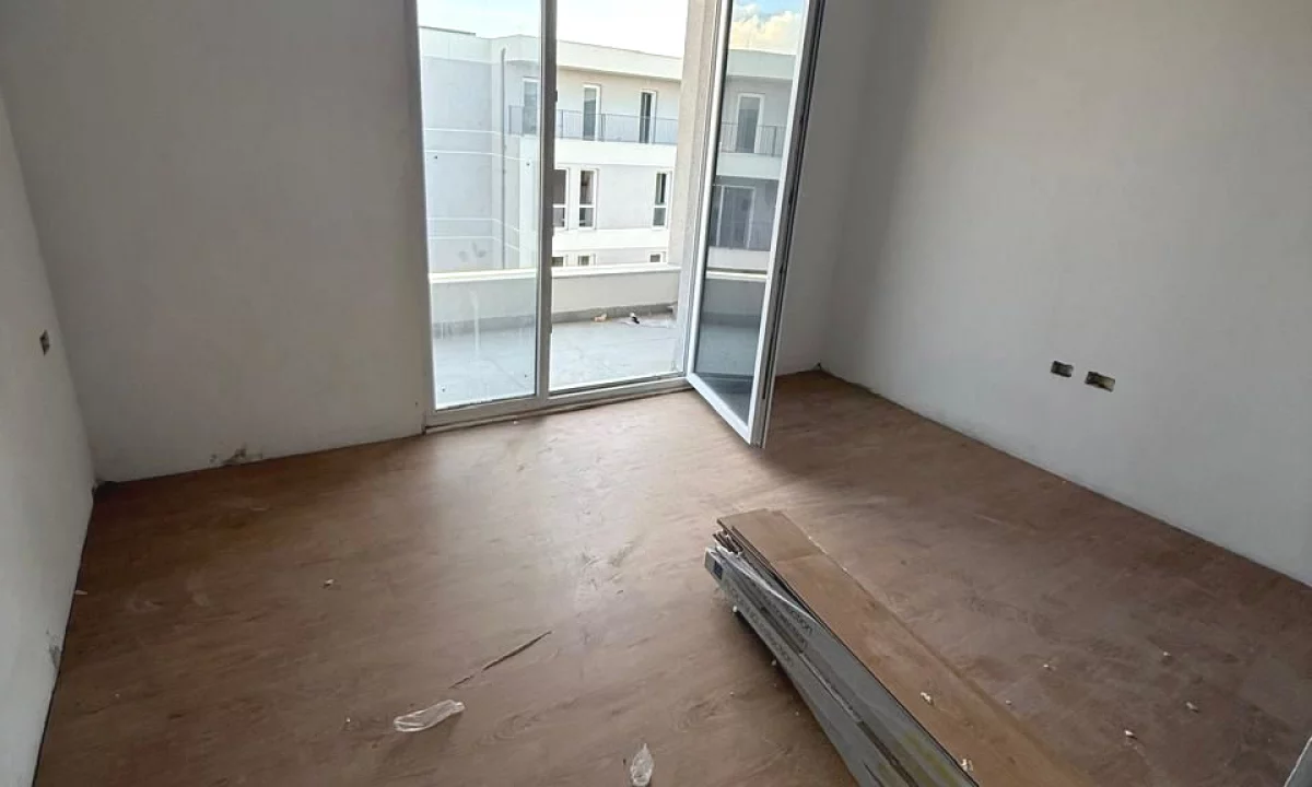 Apartment for sale in Tirana 2+1, Emty