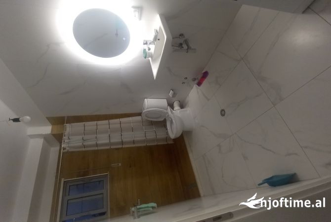 Shtepi me qera Apartament ne Tirane, 2+1, Mobilimi E mobiluar, Pagesa 40,000  Leke.