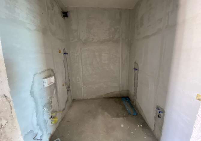 Shtepi ne shitje Apartament ne Tirane, 1+1, Mobilimi Bosh, pa mobiluar, Pagesa 88,500  Euro.