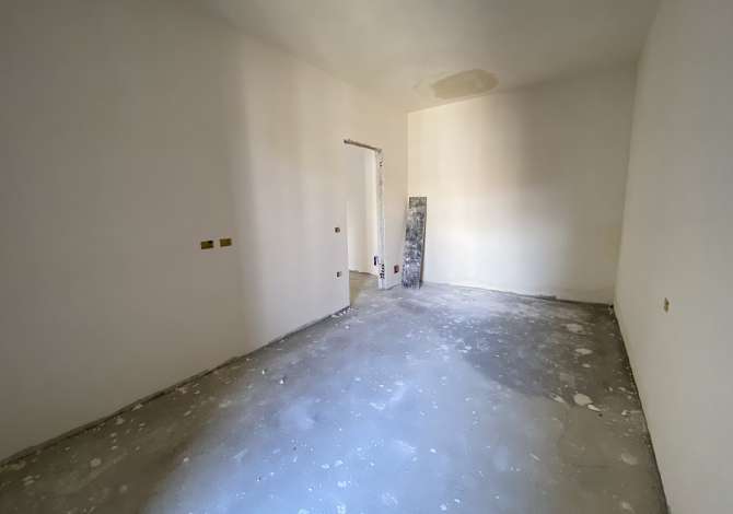 Shtepi ne shitje Apartament ne Tirane, 1+1, Mobilimi Bosh, pa mobiluar, Pagesa 88,500  Euro.