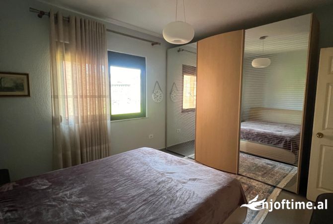 Shtepi me qera 2+1 ne Tirane - 700 Euro