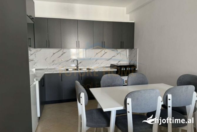 Shtepi me qera 1+1 ne Tirane - 400 Euro