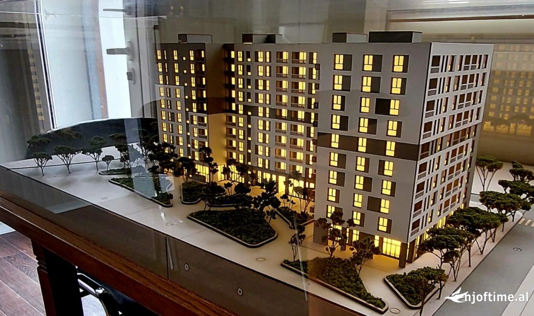 Shtepi ne shitje Apartament ne Tirane, 2+1, Mobilimi Bosh, pa mobiluar, Pagesa 131,200  Euro.