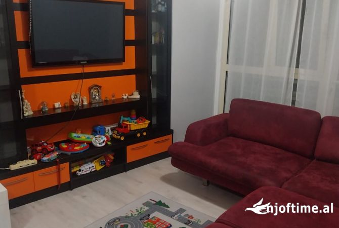 Shtepi me qera 1+1 ne Tirane - 400 Euro
