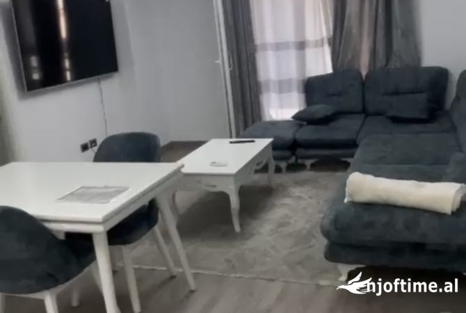 Shtepi me qera 2+1 ne Tirane - 550 Euro