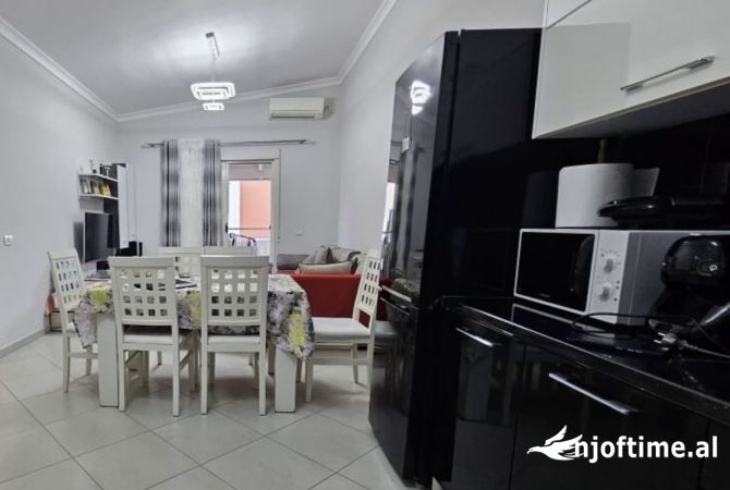 Shtepi ne shitje 2+1 ne Tirane - 160,000 Euro