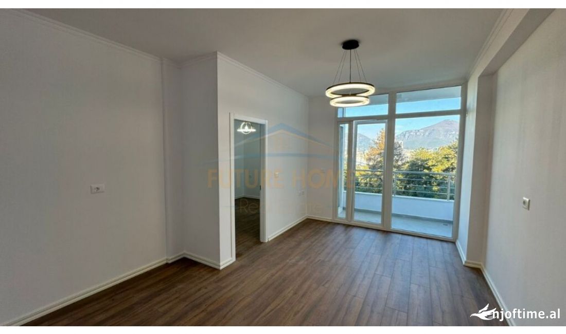 Shtepi ne shitje Apartament ne Tirane, 1+1, Mobilimi Bosh, pa mobiluar, Pagesa 119,000  Euro.
