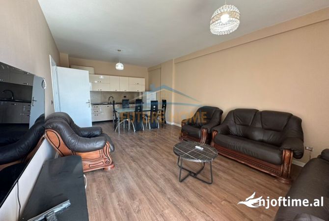 Shtepi me qera 2+1 ne Tirane - 450 Euro