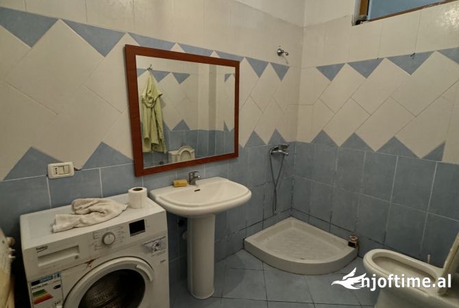 Shtepi me qera 1+1 ne Vlore - 250 Euro