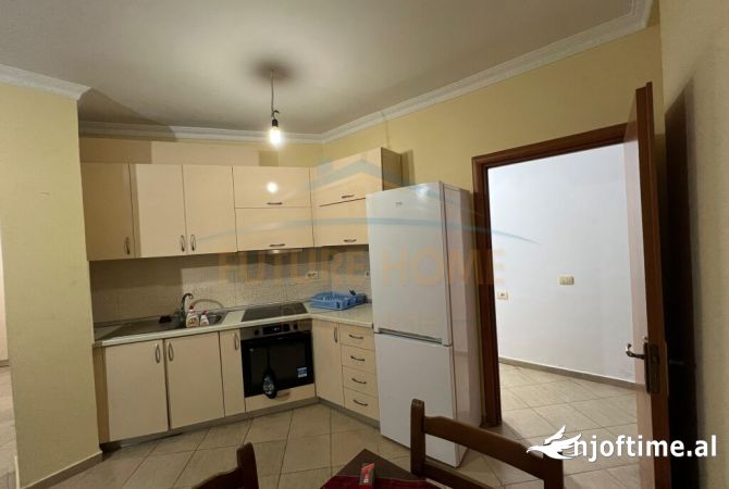 Shtepi me qera 2+1 ne Tirane - 400 Euro