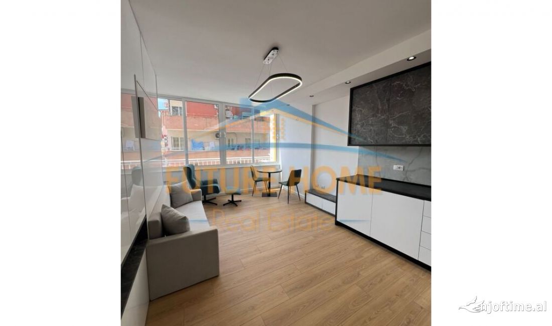 Shtepi ne shitje Apartament ne Tirane, Garsoniere, Mobilimi E mobiluar, Pagesa 84,000  Euro.