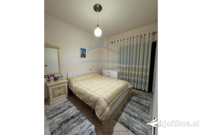 Shtepi me qera Apartament ne Tirane, 1+1, Mobilimi E mobiluar, Pagesa 450  Euro.